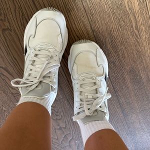 ADIDAS FALCONS WHITE POLKA DOT!